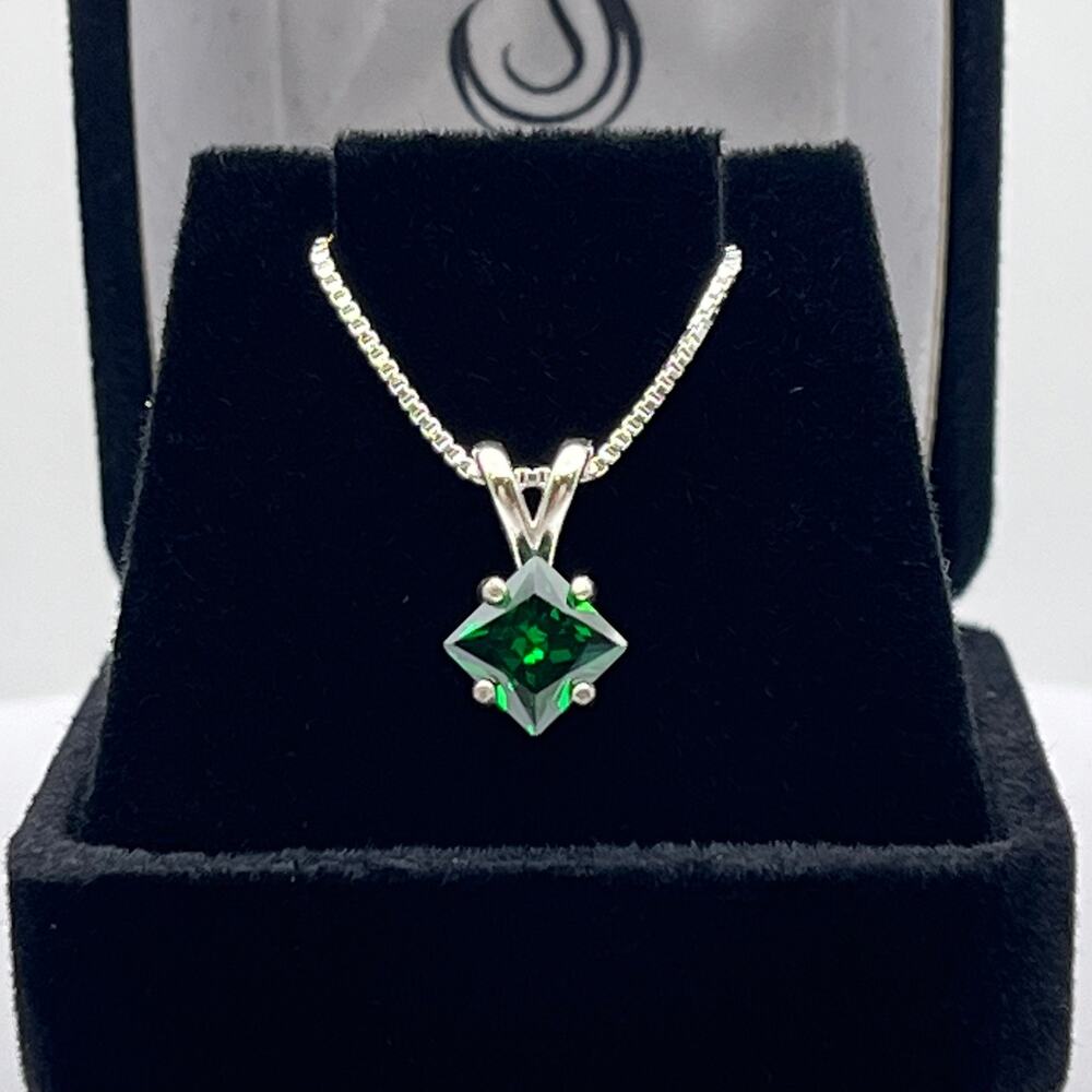 Beautiful 1ct Princess Cut Emerald Necklace in Sterling Silver